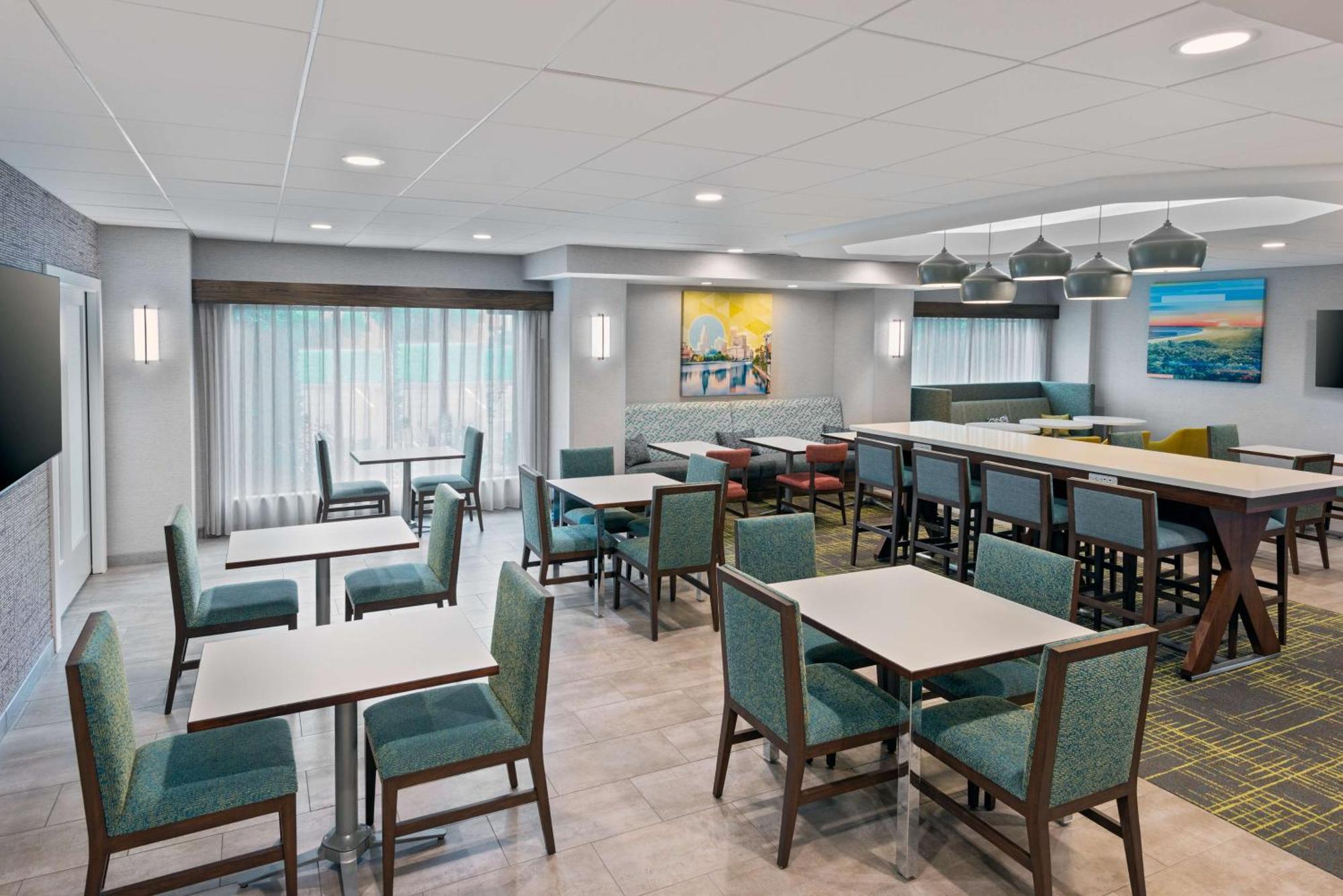 Hampton Inn Coventry-Warwick Area Extérieur photo