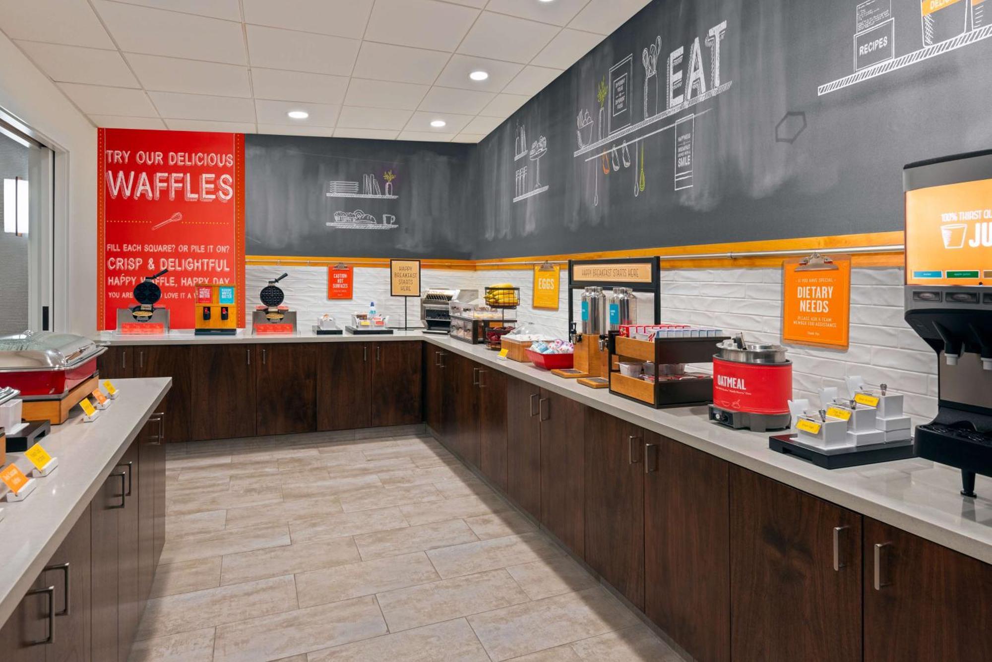 Hampton Inn Coventry-Warwick Area Extérieur photo